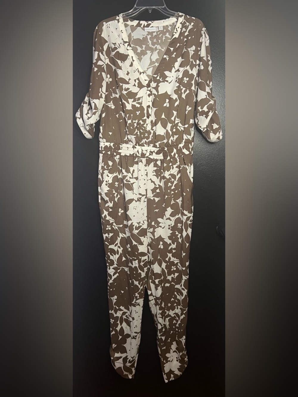 NY&Co Tie-Waist Floral Print Jumpsuit in Brown & White - Picture 2 of 4